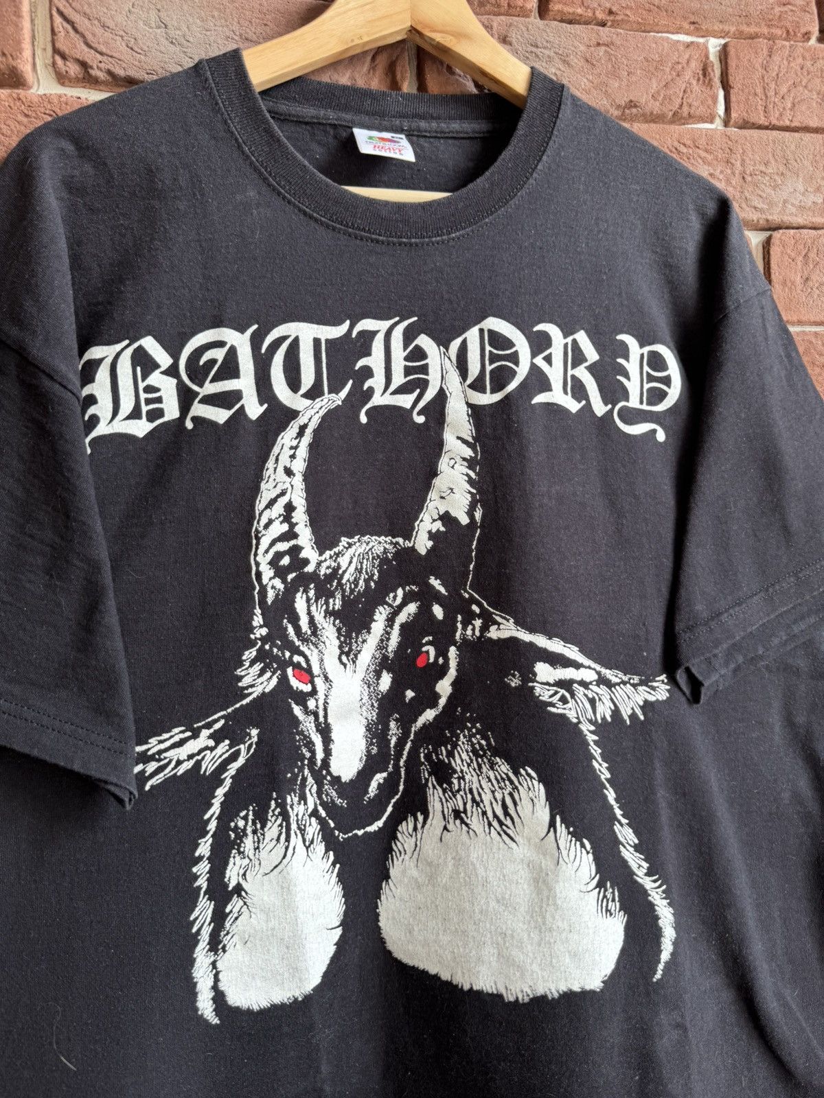 Band Tees Elizabeth Bathory Vintage 00s Goat Queen Metal Band Tee 666 Size US XL / EU 56 / 4 - 3 Thumbnail