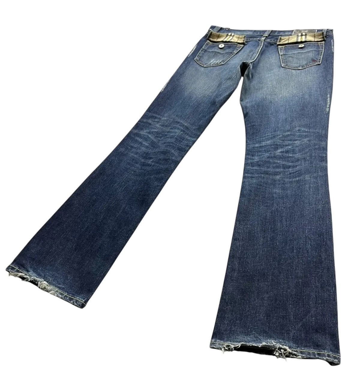 Black Label Burberry Black Label Nova Check Distressed Flare Denim Size US 32 / EU 48 - 11 Thumbnail