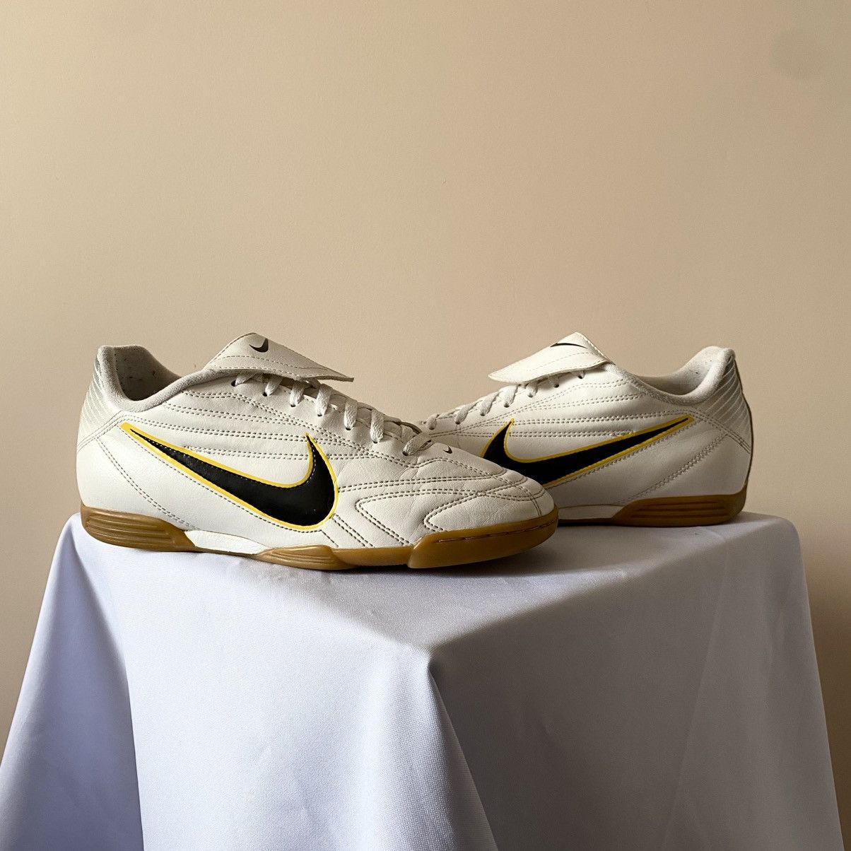 Japanese Brand × Nike × Vintage 00s Nike White SpeedCat Jil Sander Style Vintage Shoes Size US 9 / EU 42 - 2 Thumbnail