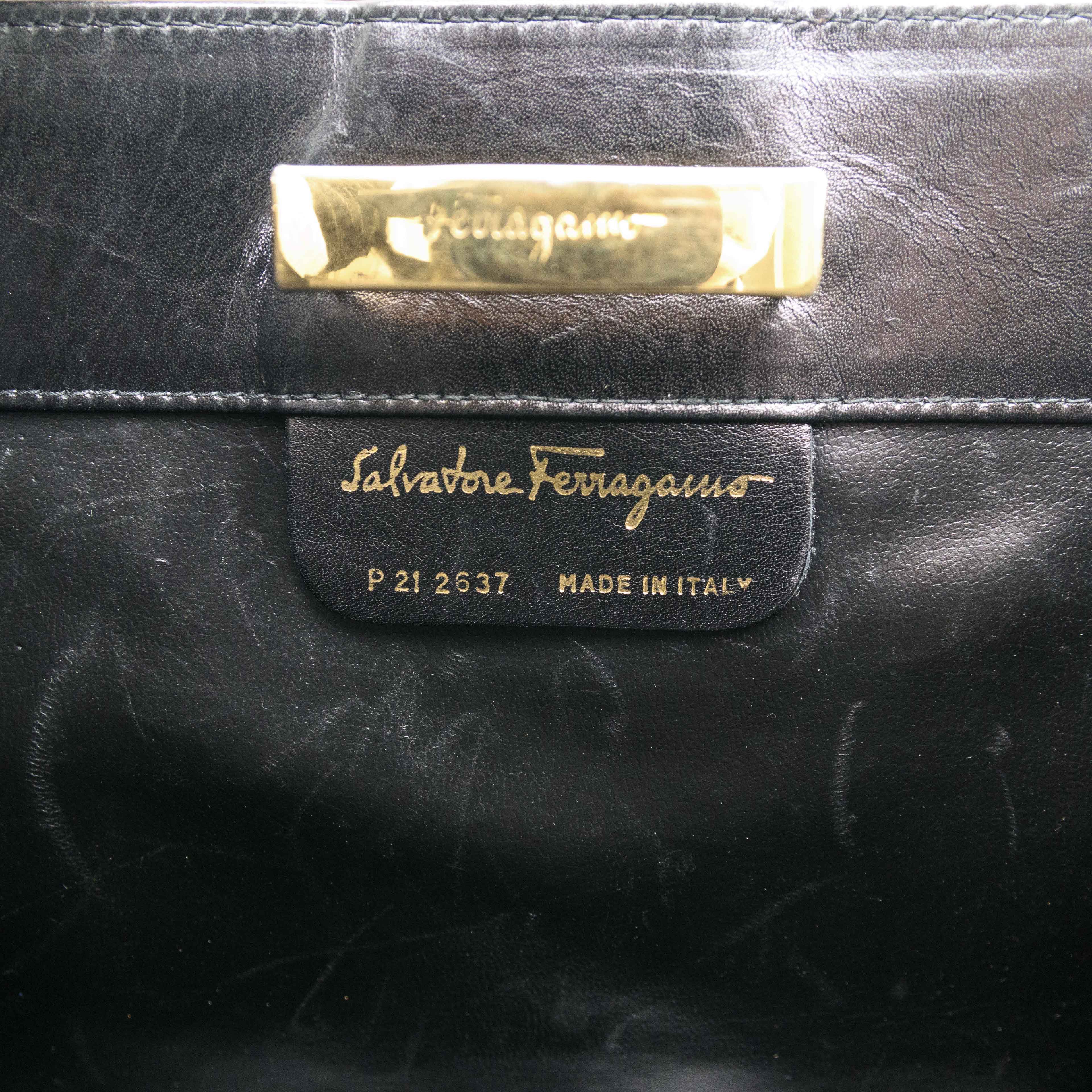 Salvatore Ferragamo Salvatore Ferragamo Vintage Black Leather Shoulder Bag Size ONE SIZE - 13 Thumbnail