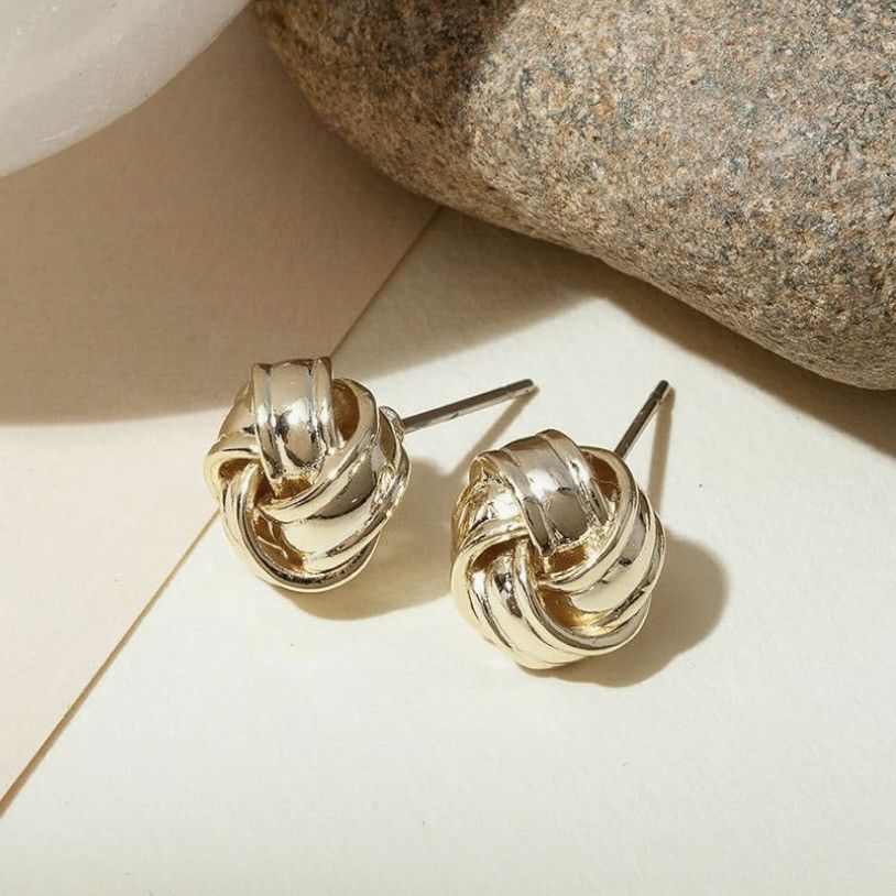 Other Pavoi gold tone knot stud earrings Size ONE SIZE - 4 Thumbnail