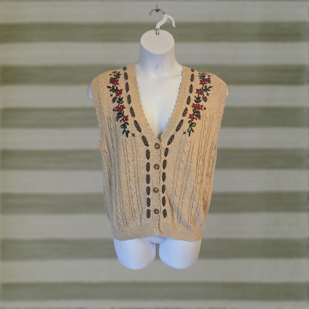 Jantzen VINTAGE Jantzen Classics Beige Floral Embroidered Sleeveless Sweater Vest L Beige 1980s Womens Mans Boys Girls Creative? Size L / US 10 / IT 46 - 1 Thumbnail