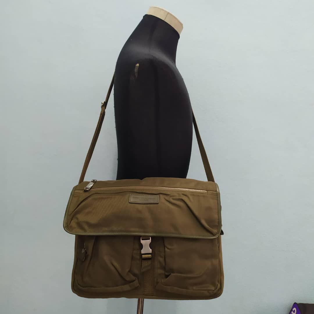 Katharine Hamnett London ‼️YES‼️ KATHARINE HAMNETT LONDON MESSENGER CROSSBODY BAG Size ONE SIZE - 10 Thumbnail