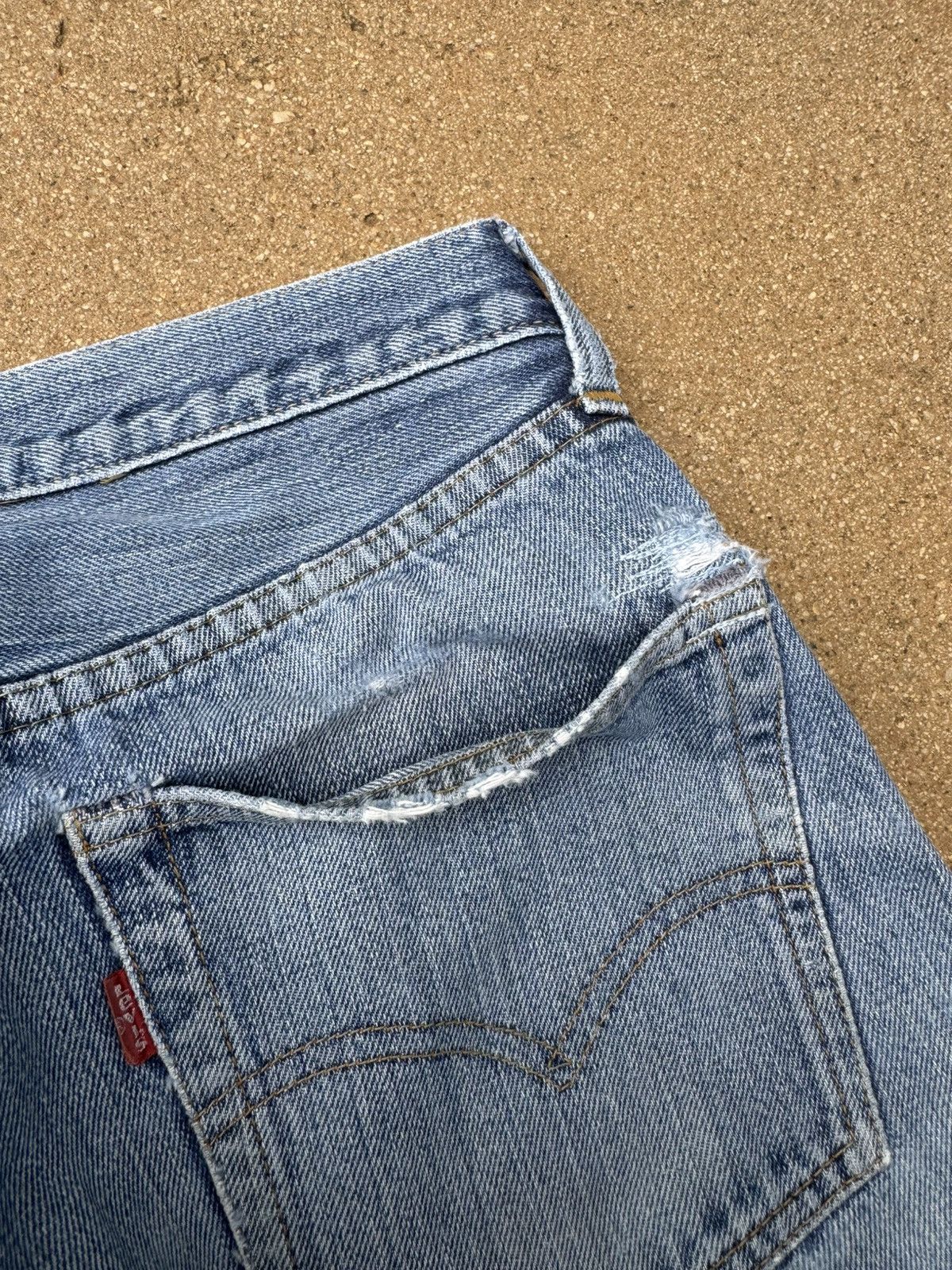 Levi's × Vintage Vtg 70’s Levis 501xx Redline Selvedge Distressed Jeans 28x28 Size US 28 / EU 44 - 9 Thumbnail
