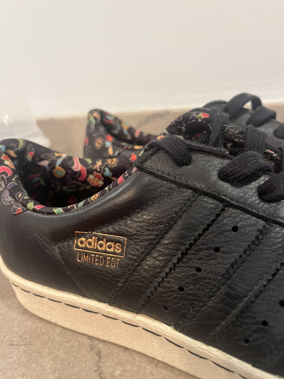 Adidas Limited edition floral copper shelltoe Size US 8 / EU 41 - 8 Thumbnail