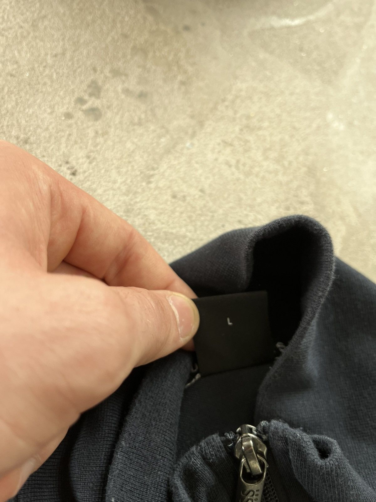 Hugo Boss Vintage Hugo Boss Lightweight Zip up sweatshirt Dark Blue Size US L / EU 52-54 / 3 - 10 Thumbnail