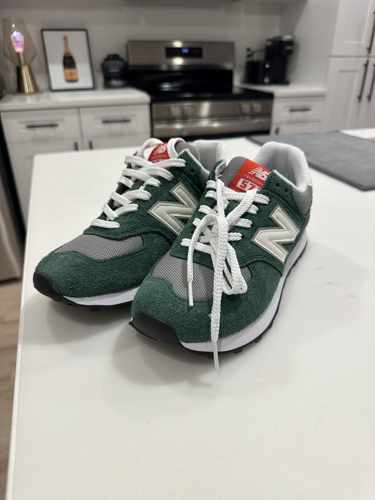 New Balance Forest Green New Balance 574 Size US 8 / EU 41 - 2 Thumbnail