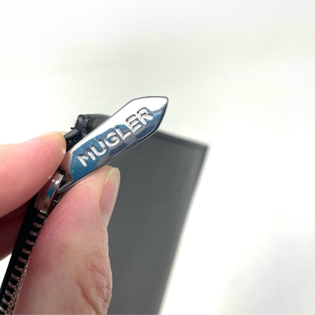 Mugler NEW Mugler Alien Limited Edition Faux Leather Pouch Size ONE SIZE - 5 Thumbnail