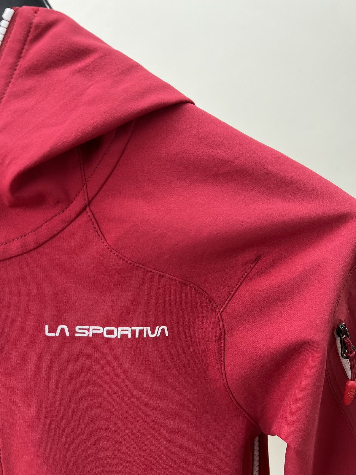 La Sportiva Vintage La Sportiva Women’s Softshell Jacket Hooded Outdoor Size S / US 4 / IT 40 - 4 Thumbnail