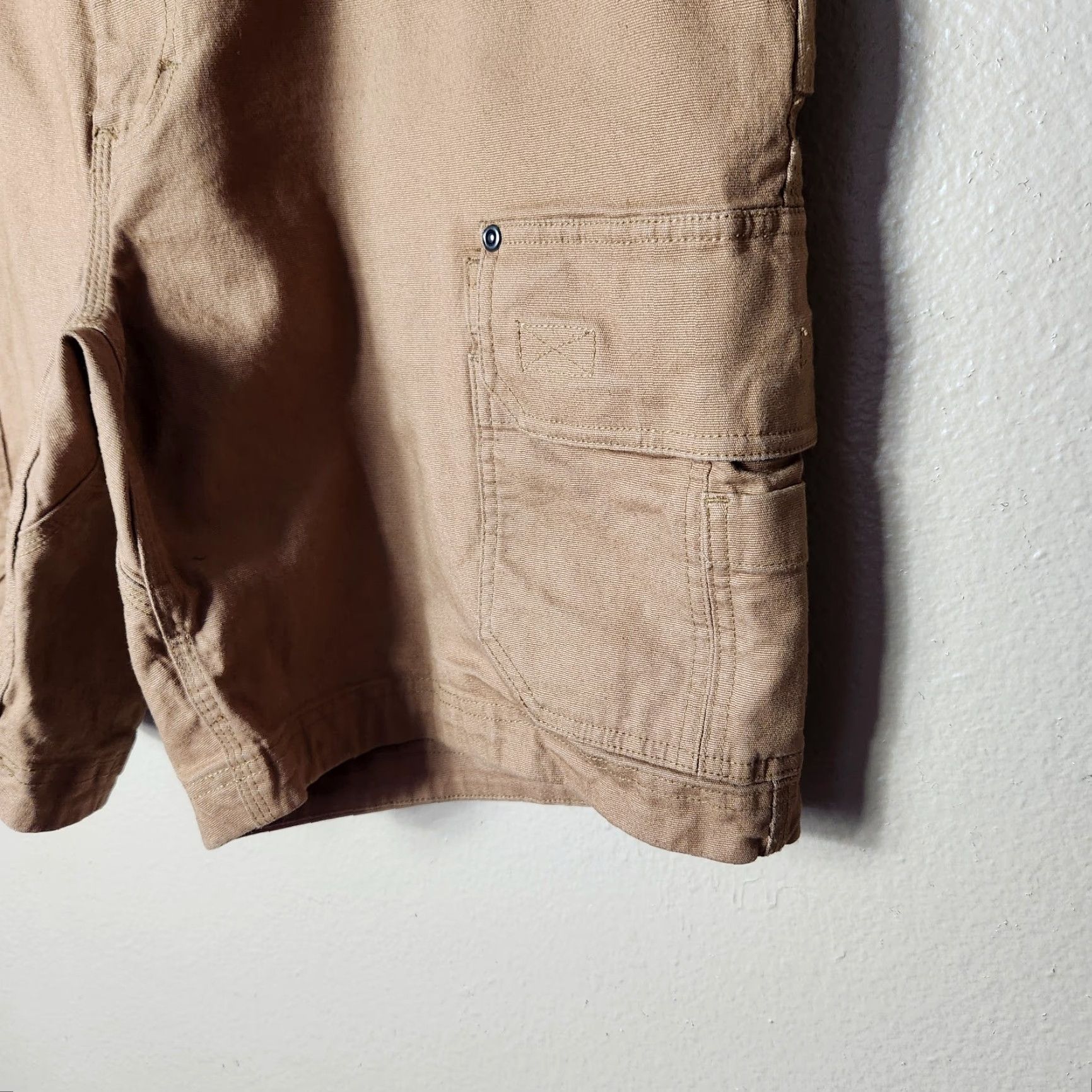 CO Duluth Trading Co Mens DuluthFlex Fire Hose Relaxed Fit 9" Cargo Shorts-Size 40 Brown Canvas Cargo Pocket 9" Inseam Mens Size US 40 / EU 56 - 2 Thumbnail