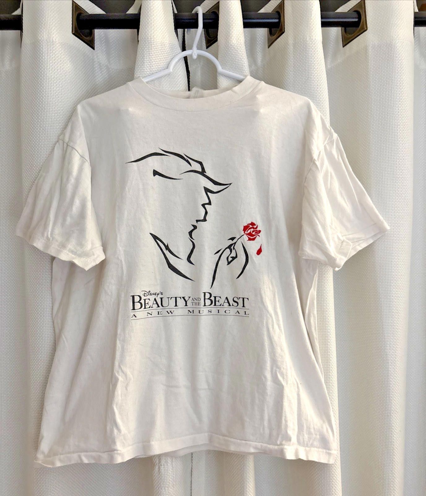 The Unbranded Brand Vintage 1994 Beauty and the Beast Broadway Musical T-Shirt Size US XL / EU 56 / 4 - 1 Thumbnail