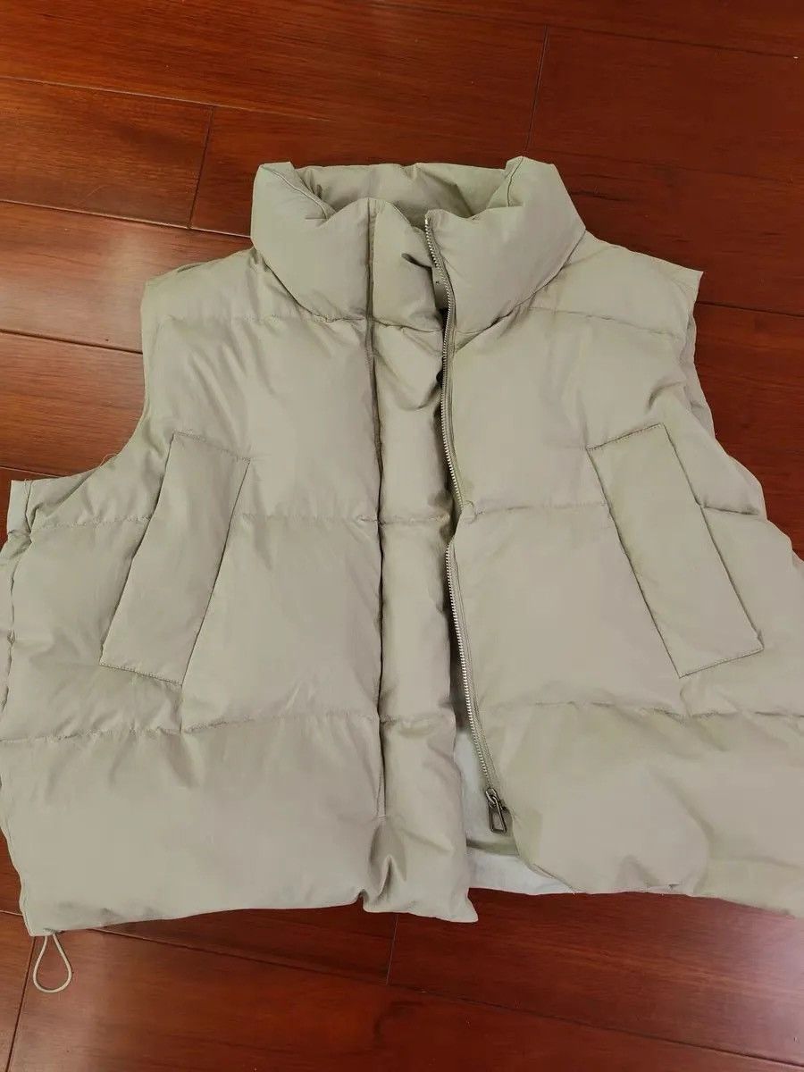 White Duck Down Puffer Vest – Thickened Short Stand