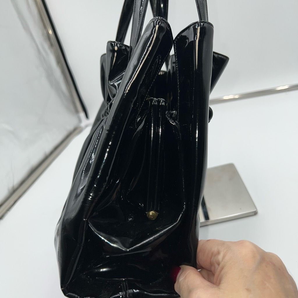 Other Koret Vintage Patent Leather Three Compartment Gold Tome Rosebud Snap Close Handbag Size ONE SIZE - 3 Thumbnail
