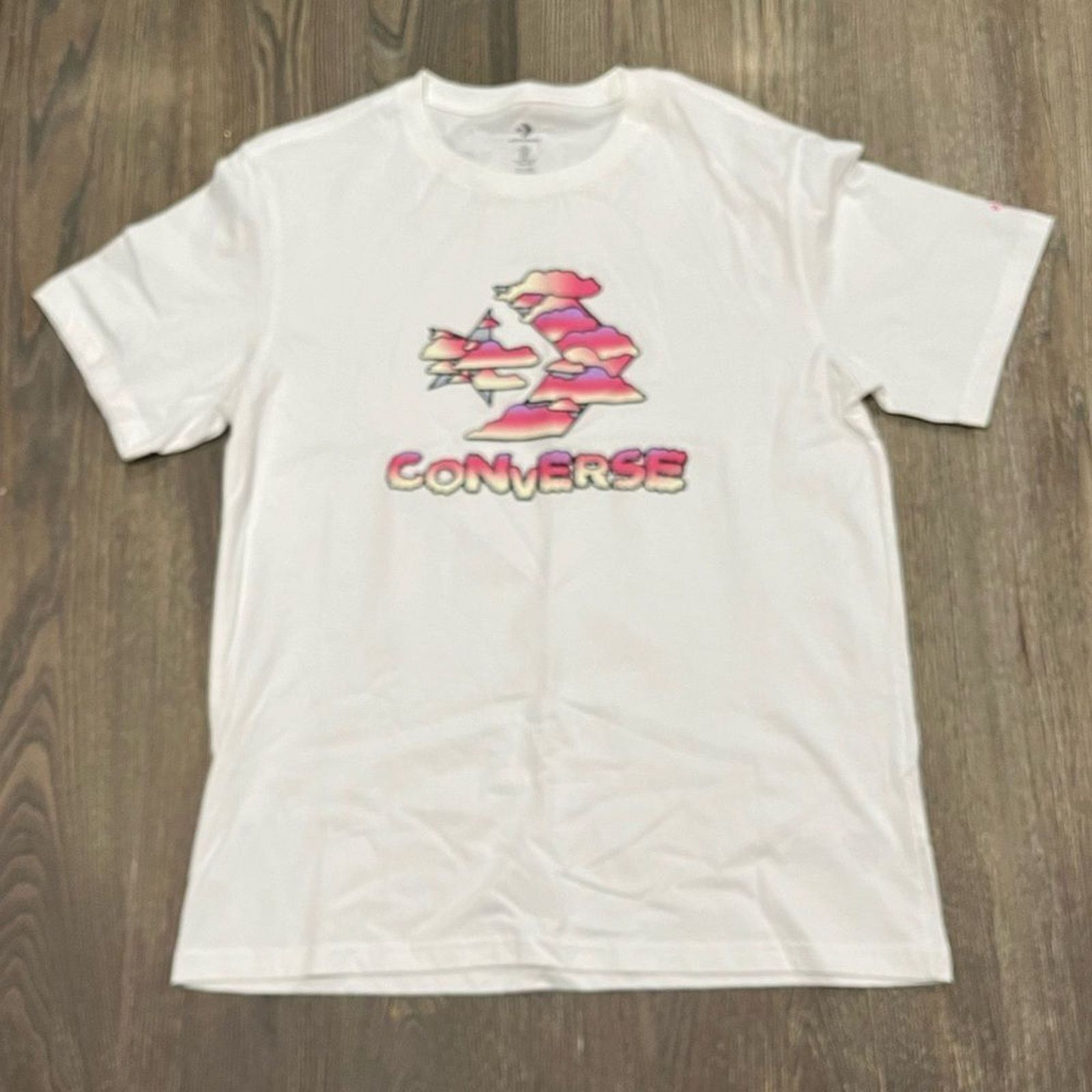Converse NWOT Converse Star Chevron Clouds Graphic T-Shirt White M Size M / US 6-8 / IT 42-44 - 1 Thumbnail
