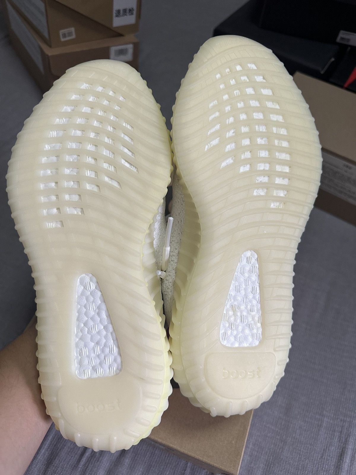 Adidas × Kanye West × Yeezy Adidas Yeezy Boost 350 V2 Cream Size US 9 / EU 42 - 3 Thumbnail