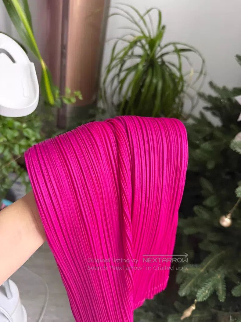 Issey Miyake Issey Miyake Deep Pink High Neck Long Sleeve T-Shirt Size L / US 10 / IT 46 - 3 Thumbnail