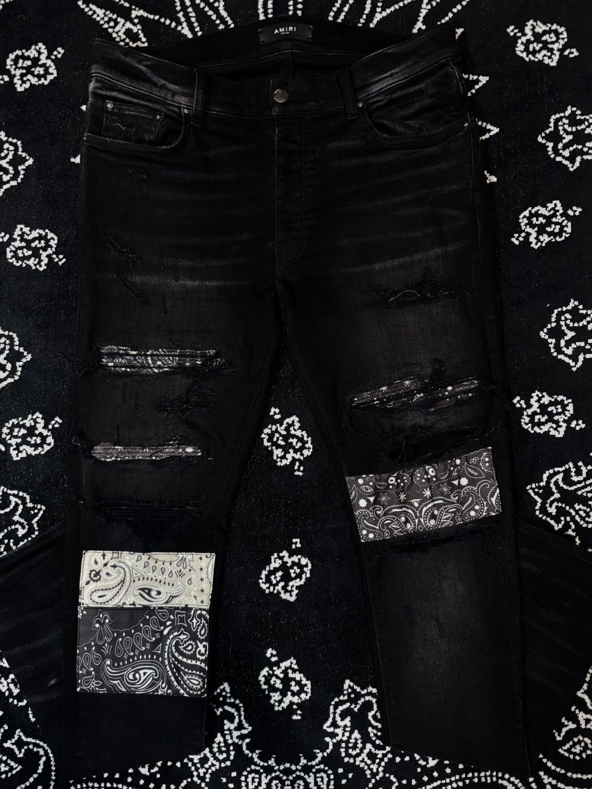 Amiri AMIRI BANDANA PATCH FADED JEANS Size US 34 / EU 50 - 2 Thumbnail