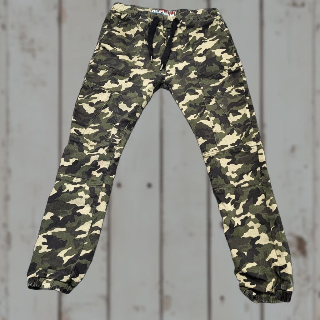 Vintage VINTAGE Demolition Jogger Pants Women's M Green Camo Pleated Elastic Waist Grunge Size 32" / US 10 / IT 46 - 1 Thumbnail