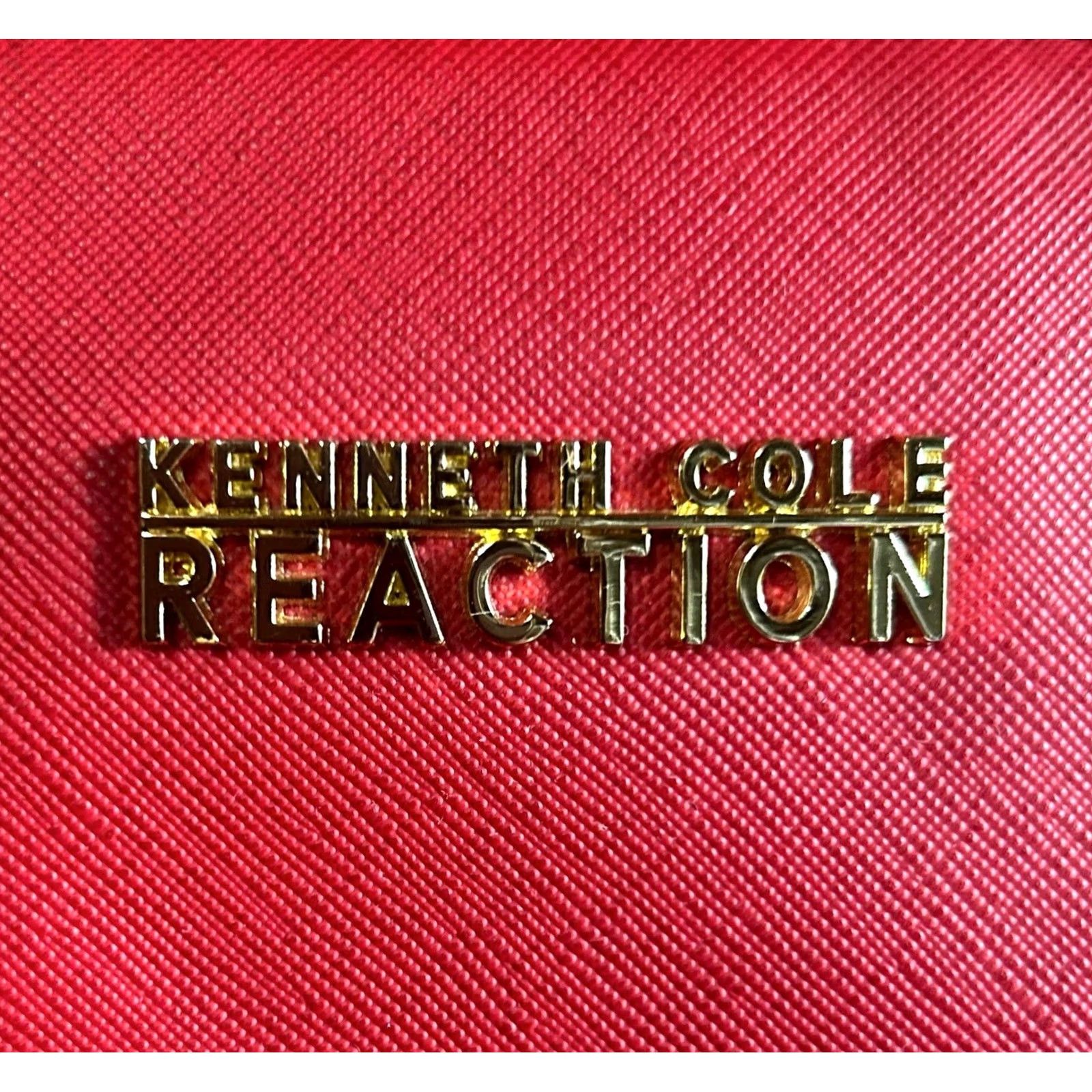 Kenneth Cole KENNETH COLE REACTION Red Shoulder Hand Bag Women's Purse Chain Handles Tote Size ONE SIZE - 6 Thumbnail