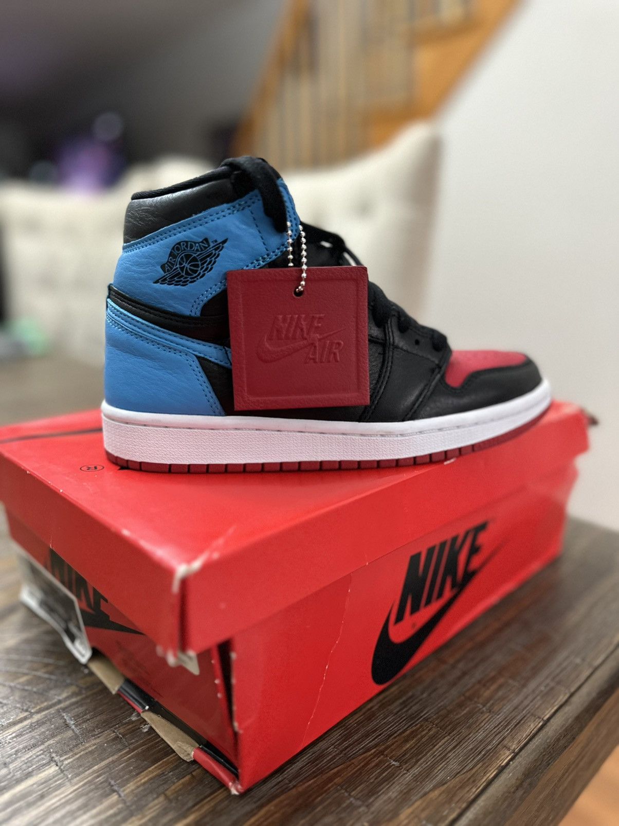 Jordan Brand Wmns Air Jordan 1 High OG 'NC to Chi' Size US 5 / IT 35 - 1 Thumbnail