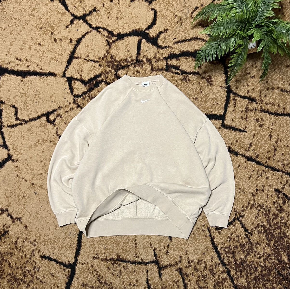Nike × Vintage 00s Vintage Nike Ceter Swoosh Logo Oversized Sweatshirt Rare Size US S / EU 44-46 / 1 - 1 Thumbnail