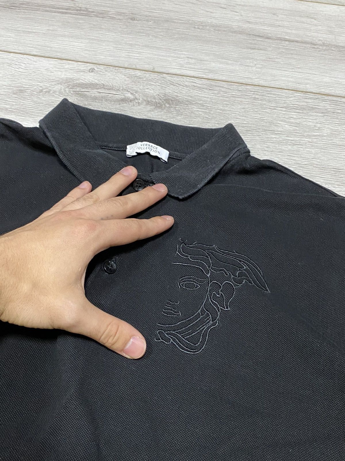 Versace Versace vintage half Medusa logo polo Size US L / EU 52-54 / 3 - 1 Thumbnail