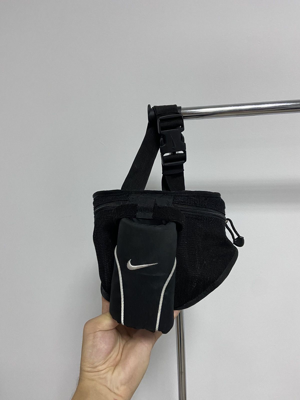 Nike × Vintage Nike Water Bag Vintage Small Swoosh Logo reflective stripe Size ONE SIZE - 1 Thumbnail