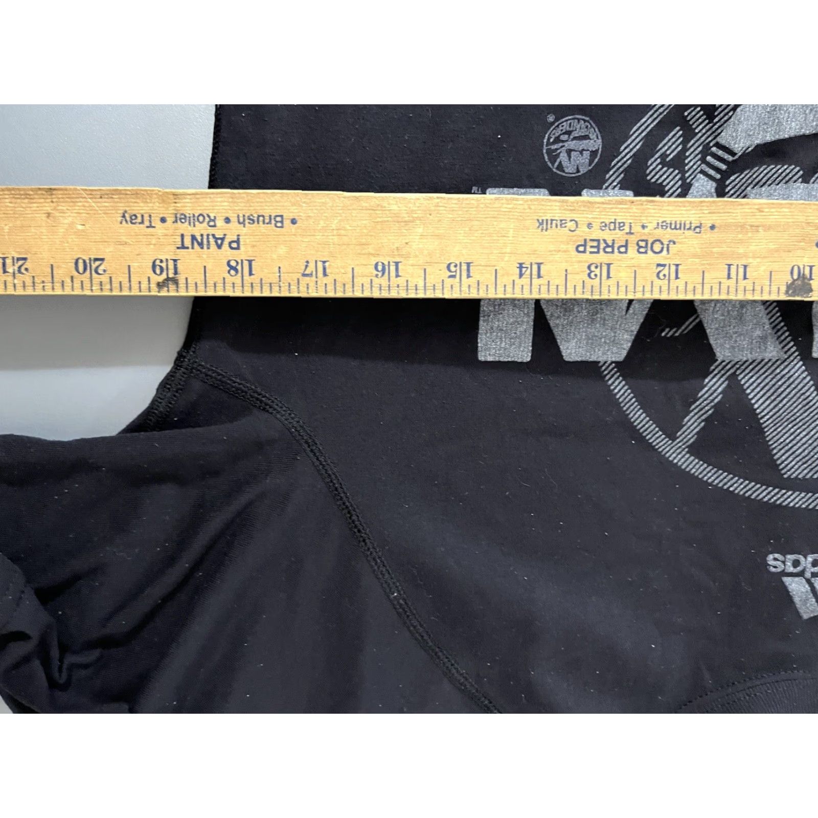 Adidas ADIDAS New York Islanders T-Shirt - Hockey Graphic Tee - Short Sleeve - Men’s M - Black - 90s Era Style Size US M / EU 48-50 / 2 - 5 Thumbnail