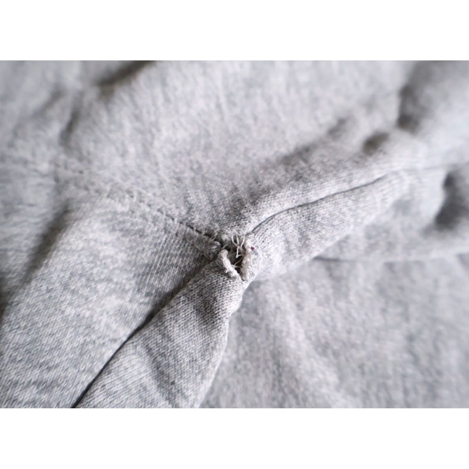 Vintage VINTAGE Duck Head Sweatshirt Men 3XL Heather Gray Distressed Crewneck Embroidered Pullover Crew Neck 90s Hipster Retro Size US XXL / EU 58 / 5 - 7 Thumbnail