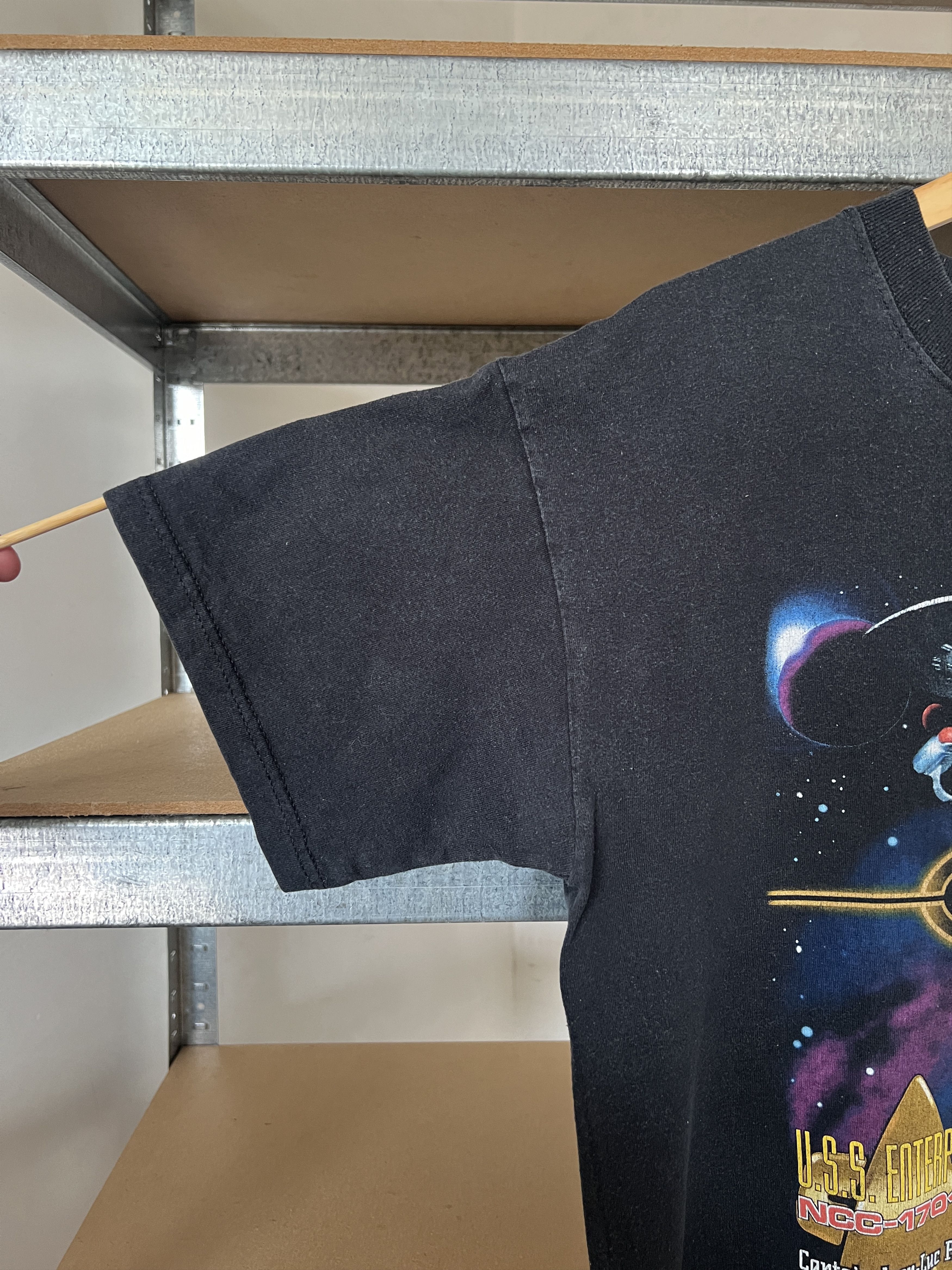 Vintage Vintage 2000 Star Trek Captain Picard Series Movie T-shirt Size US M / EU 48-50 / 2 - 6 Thumbnail