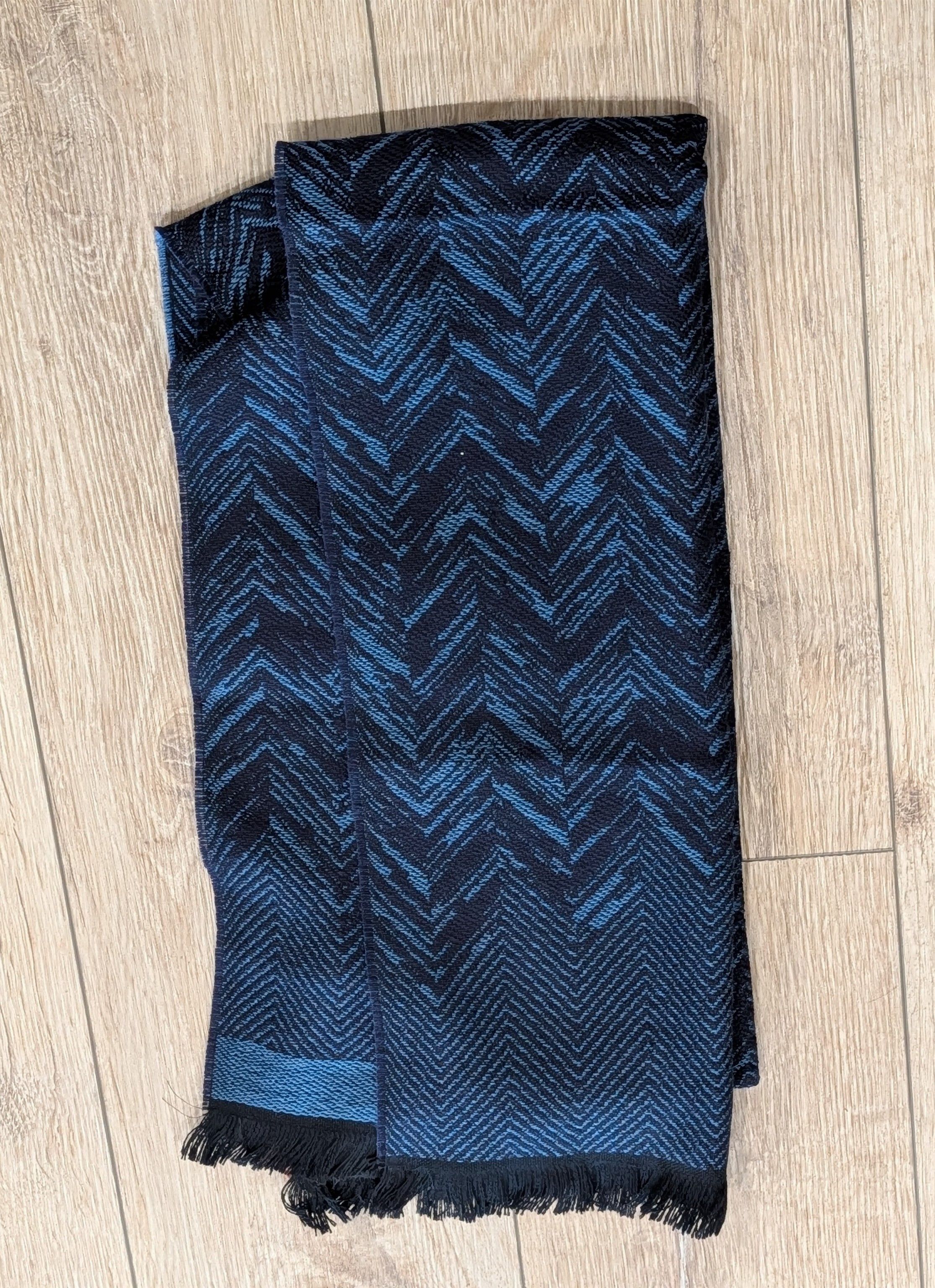 Missoni MISSONI Logo Chevron Wool Blend Scarf Blue Multi Size ONE SIZE - 2 Thumbnail