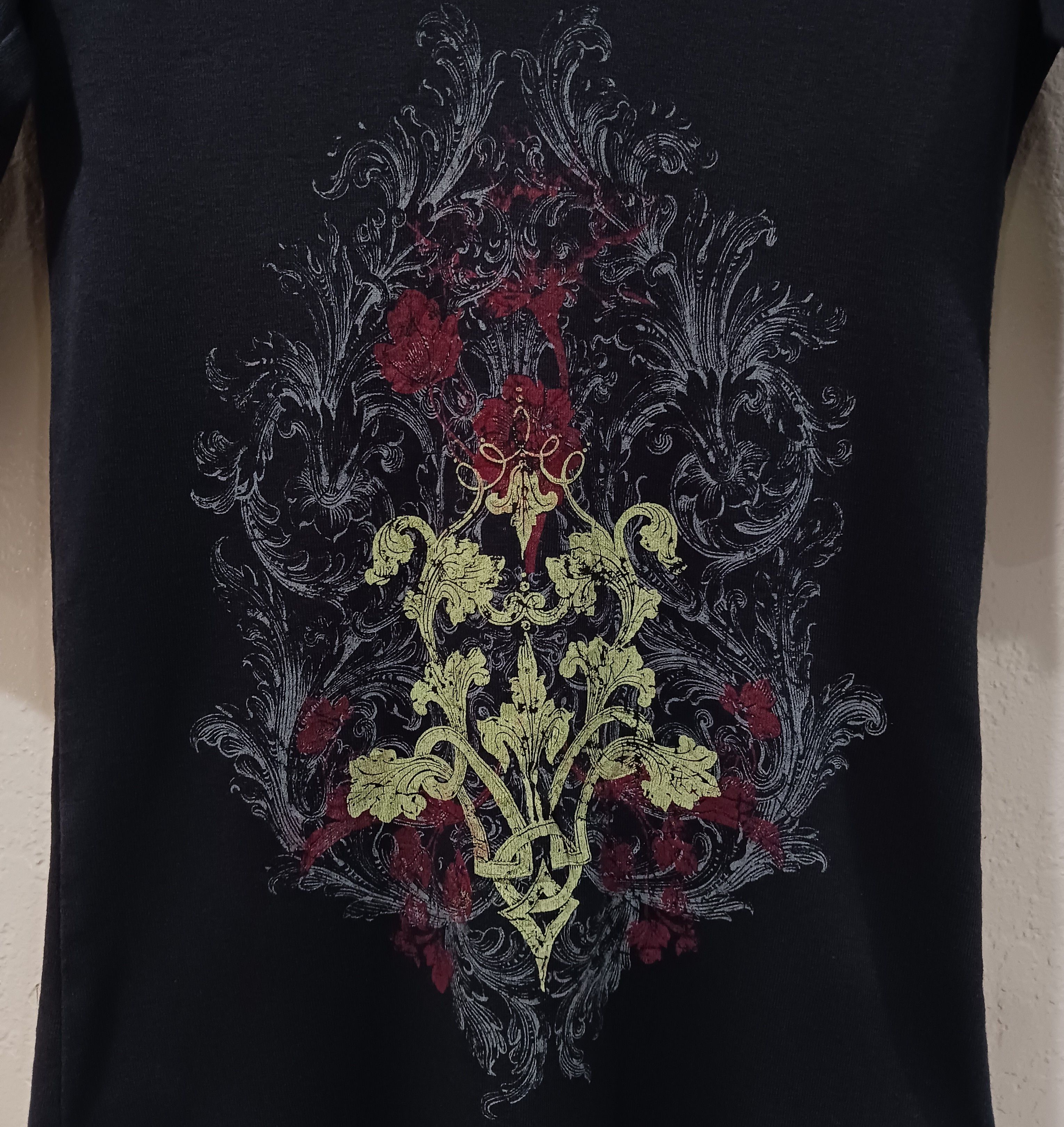 Vintage Sledge USA "Damask" Vintage 2000s 3/4 Sleeve V-Neck L/S Tee Size S / US 4 / IT 40 - 6 Thumbnail