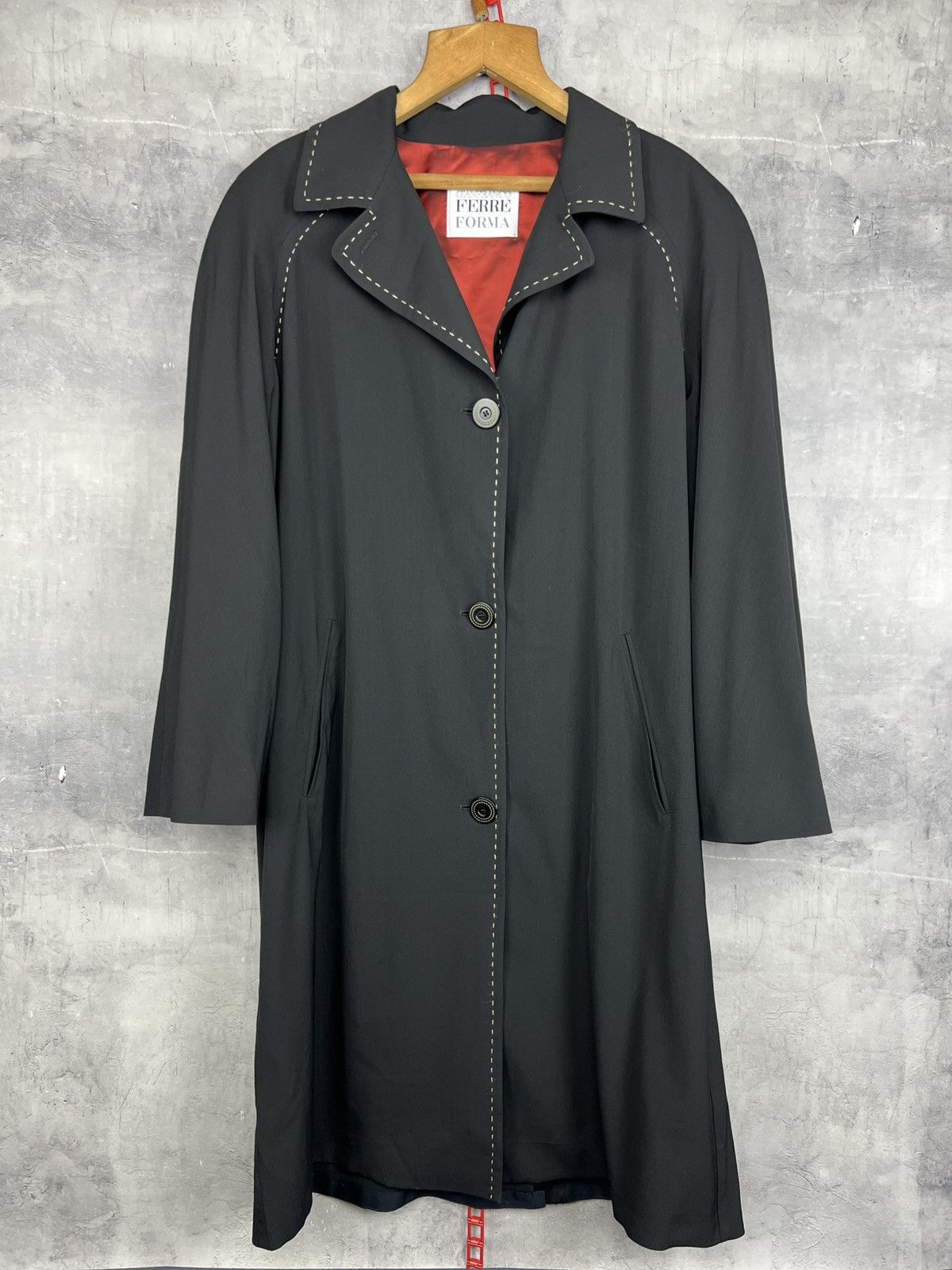 Gianfranco Ferre Gianfranco Ferre Forma Black Women’s Trench Size IT 50 EU44 Size XL / US 12-14 / IT 48-50 - 1 Thumbnail