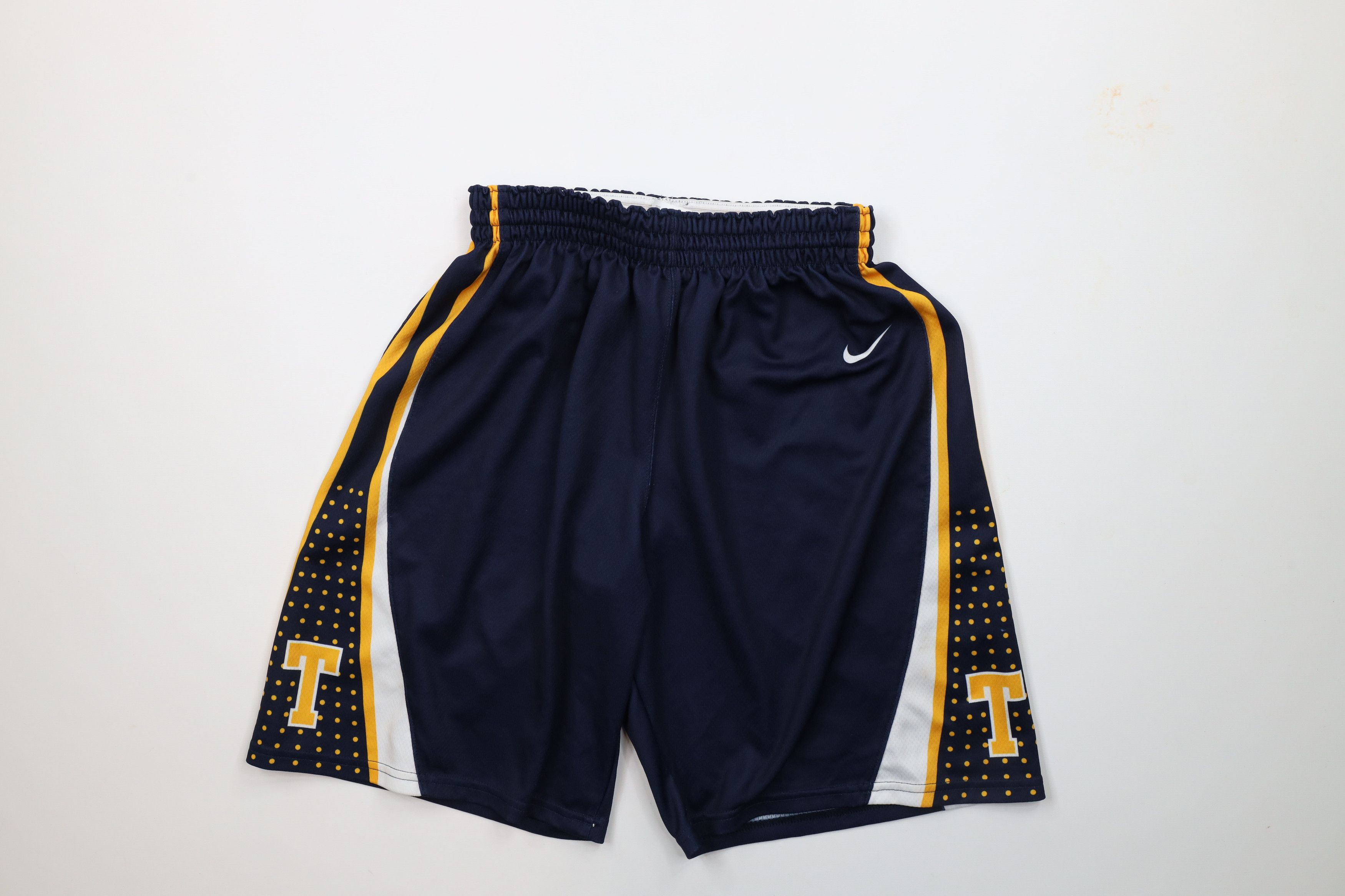 Nike × Vintage Nike Issued University of Toledo Basketball Shorts Blue Size US 30 / EU 46 - 1 Thumbnail