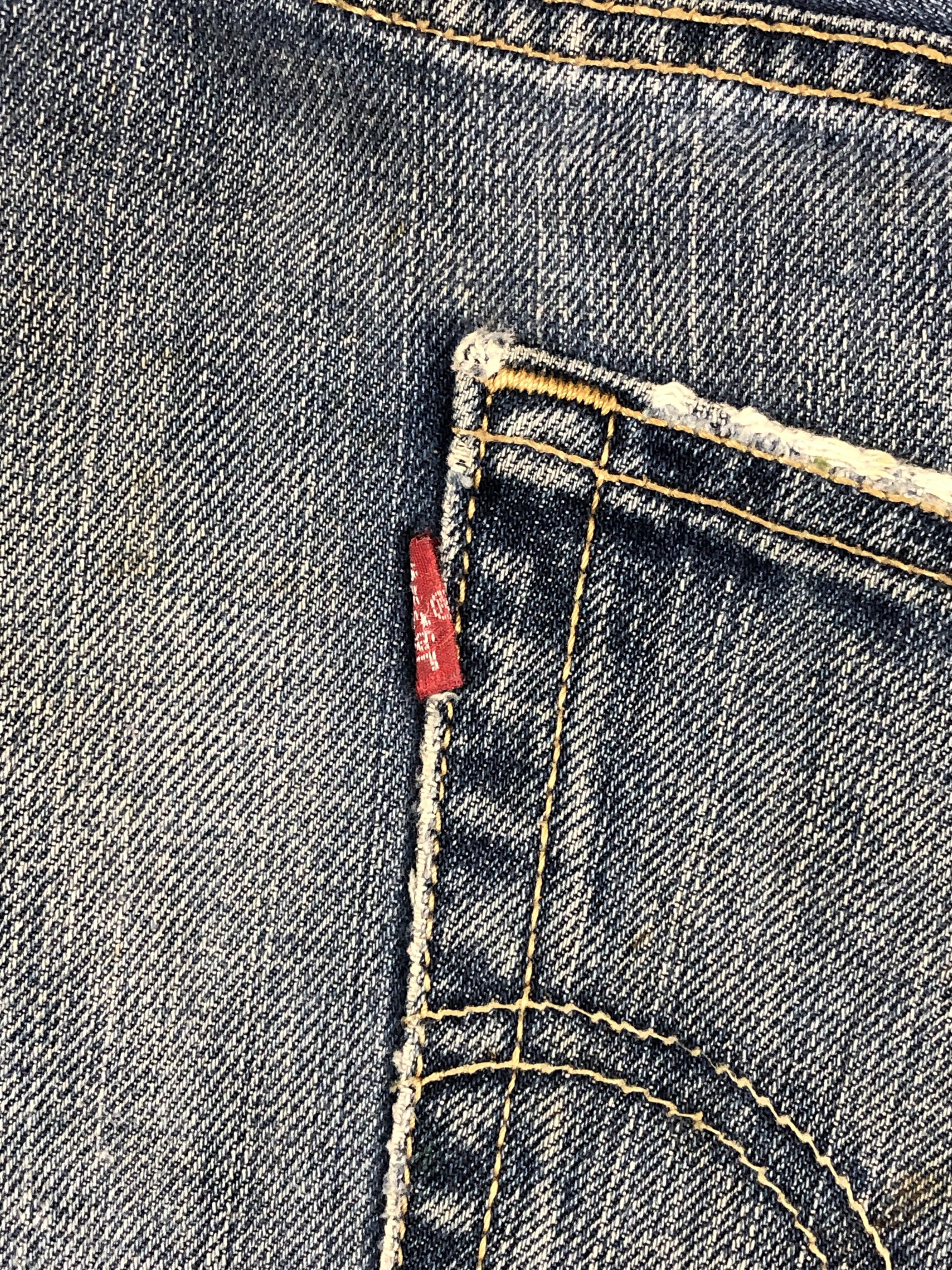 Vintage 90s Levis 501 Faded Blue Jeans DP2221