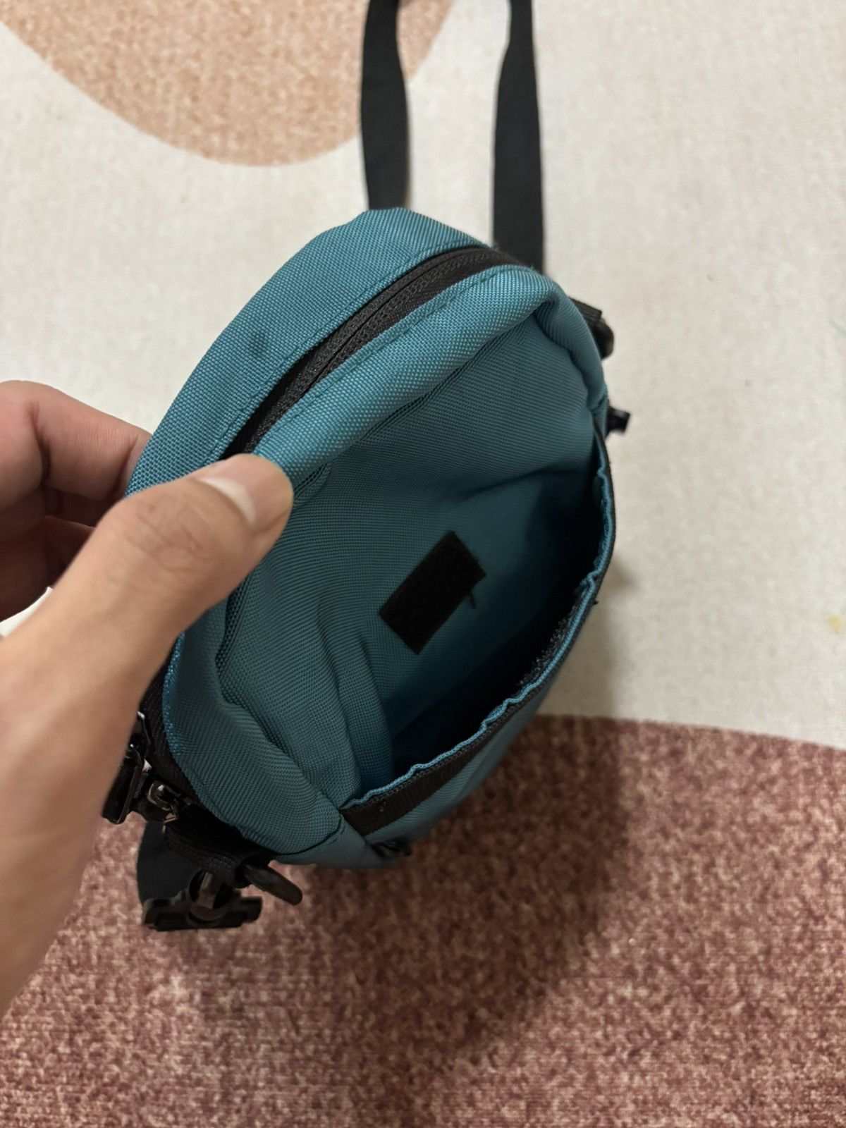 BASE CONTROL BASE CONTROL SLING BAG / CROSSBODY BAG Size ONE SIZE - 8 Thumbnail