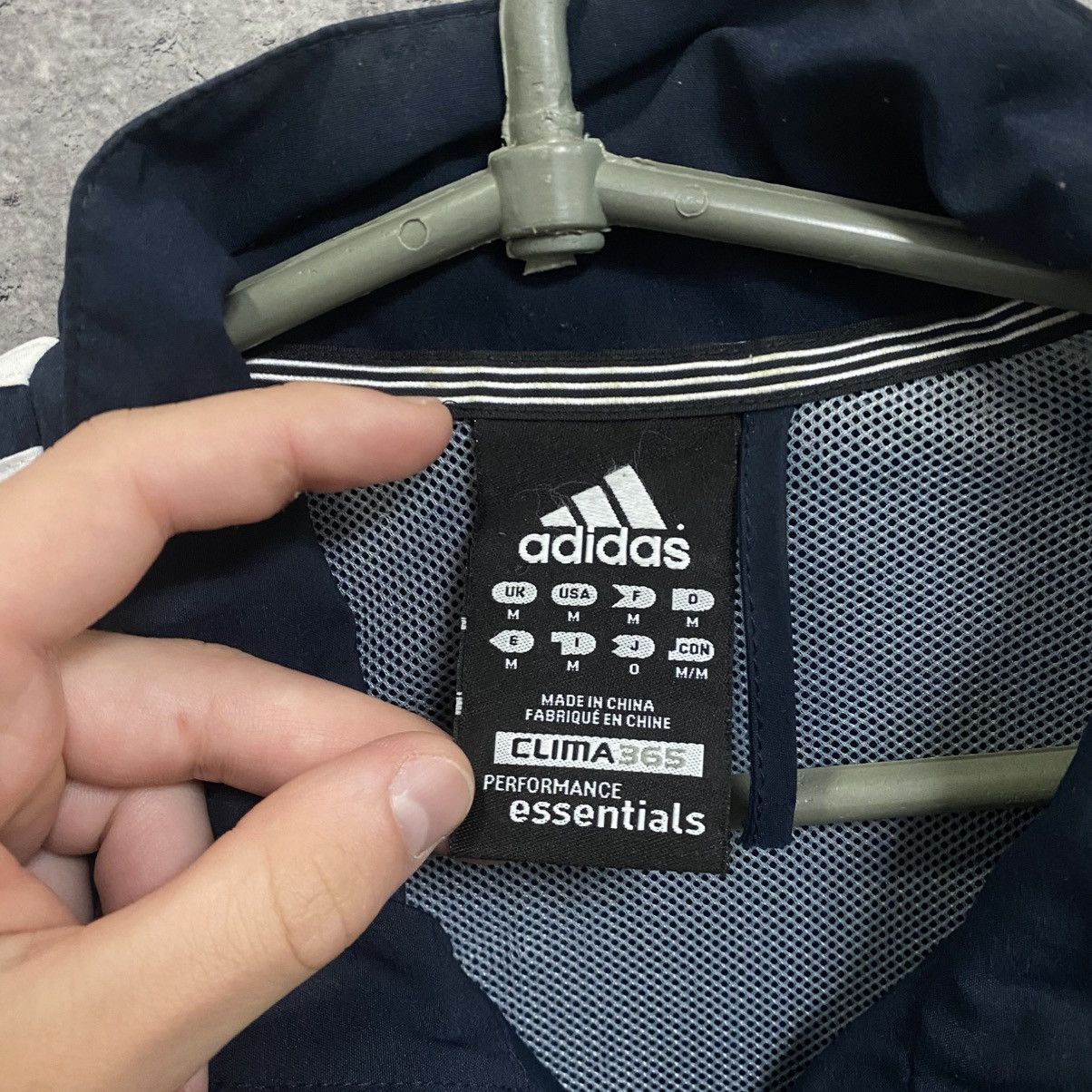 Adidas Adidas Fc Bayern Munich Track Jacket Vintage Soccer Size US M / EU 48-50 / 2 - 6 Thumbnail
