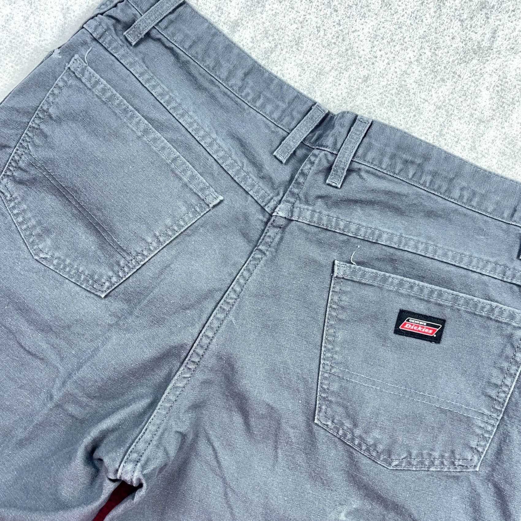 Dickies Dickies Carpenter Shorts Men 36 Gray Canvas Work Bermuda 5-Pocket Relaxed Rise High 11in Regular Size 36 Gray Dickies Mens Vintage No N/A Size US 36 / EU 52 - 5 Thumbnail