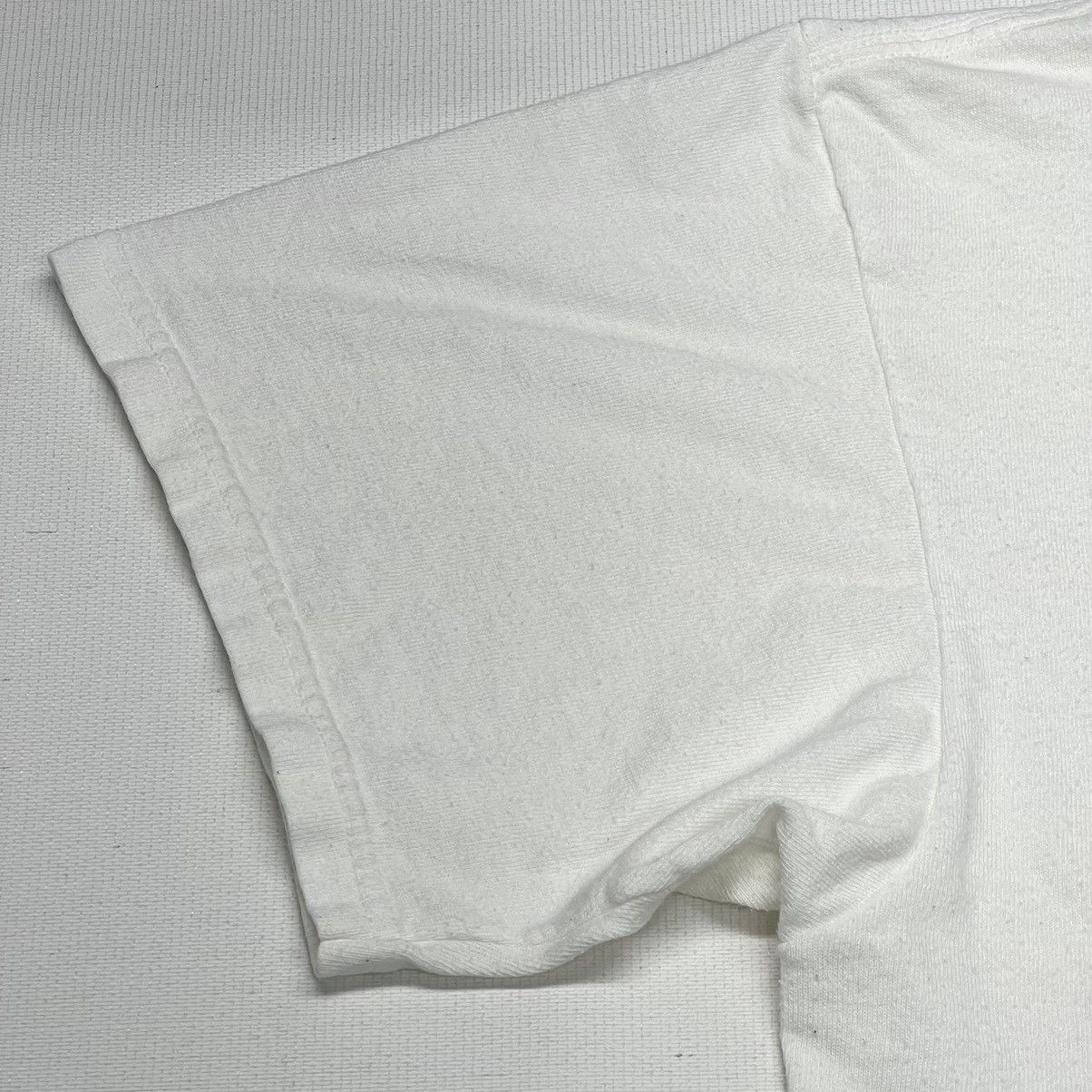 Other I Love Bodies Tee Shirt Art Exhibition Museum Heart Y2K Size US L / EU 52-54 / 3 - 20 Thumbnail