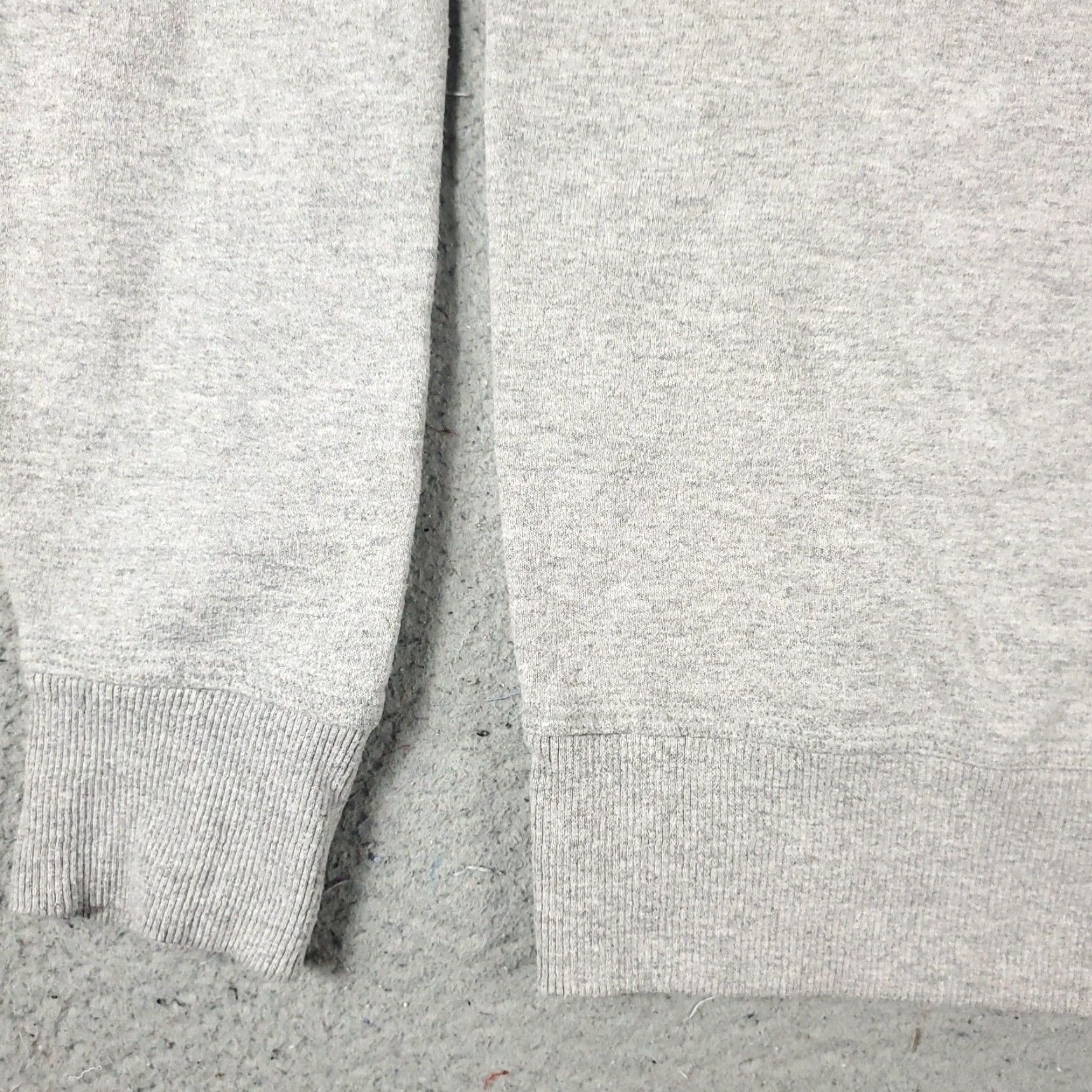 Champion Champion Pullover Sweater Mens Medium Gray Cotton Blend Crew Neck Casual Size US M / EU 48-50 / 2 - 3 Thumbnail
