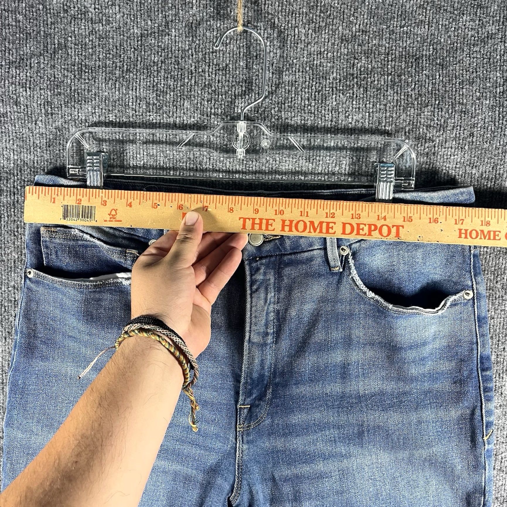 Good American Good American Jeans Women 15 Slim Distressed Straight Denim Blue 27in Inseam Size 15 Regular Womens Jeans BLUE800 Size 36" / US 14 / IT 50 - 2 Thumbnail