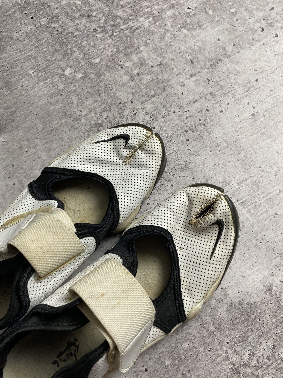 Nike Vintage Tabi Nike Rift Sneakers Size US 9 / EU 42 - 6 Thumbnail