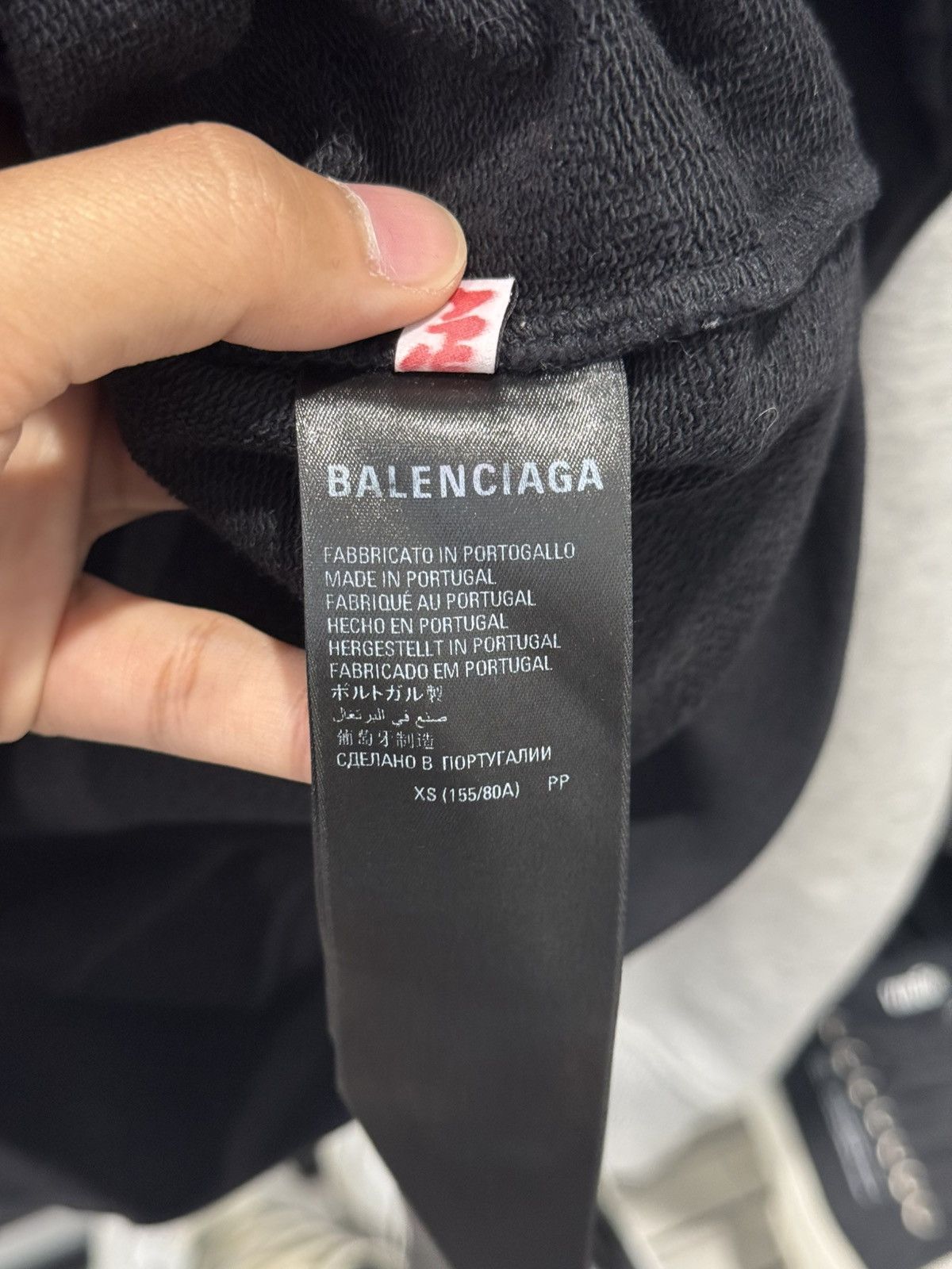 Balenciaga Balenciaga Plain Gaffer Tape Hoodie Oversized Size US L / EU 52-54 / 3 - 6 Thumbnail
