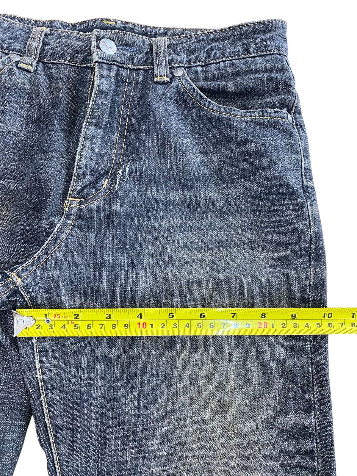 Wrangler Wrangler Faded Wash Ripped Style Boot Cut Jean Size US 28 / EU 44 - 9 Thumbnail