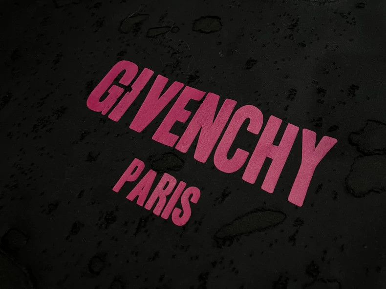 Givenchy Givenchy Black and Pink Large Hole Short Sleeve OS XS Size Size US XS / EU 42 / 0 - 2 Thumbnail