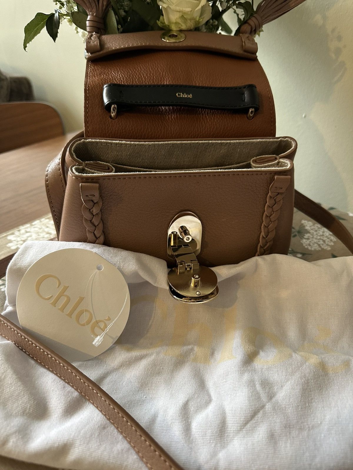 Chloe Chloe Elegant Tan Leather Handbag Size ONE SIZE - 12 Thumbnail