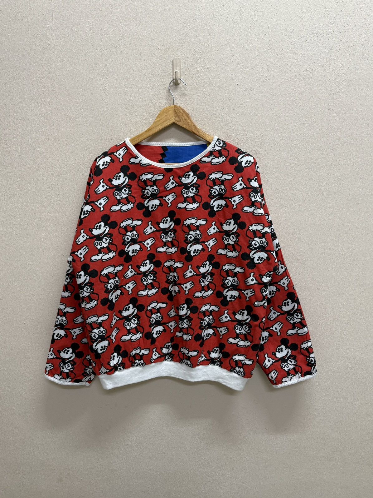 Mickey Mouse Vintage 90s Mickey Mouse Alloverprint Riversible Sweatshirt Size US XL / EU 56 / 4 - 17 Thumbnail