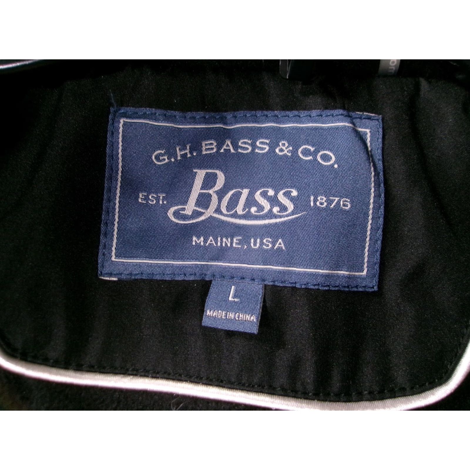 Vintage GH Bass Mens Jacket L Black Hooded Parka Coat Polyester Insulated Storm Flap Size US L / EU 52-54 / 3 - 6 Thumbnail
