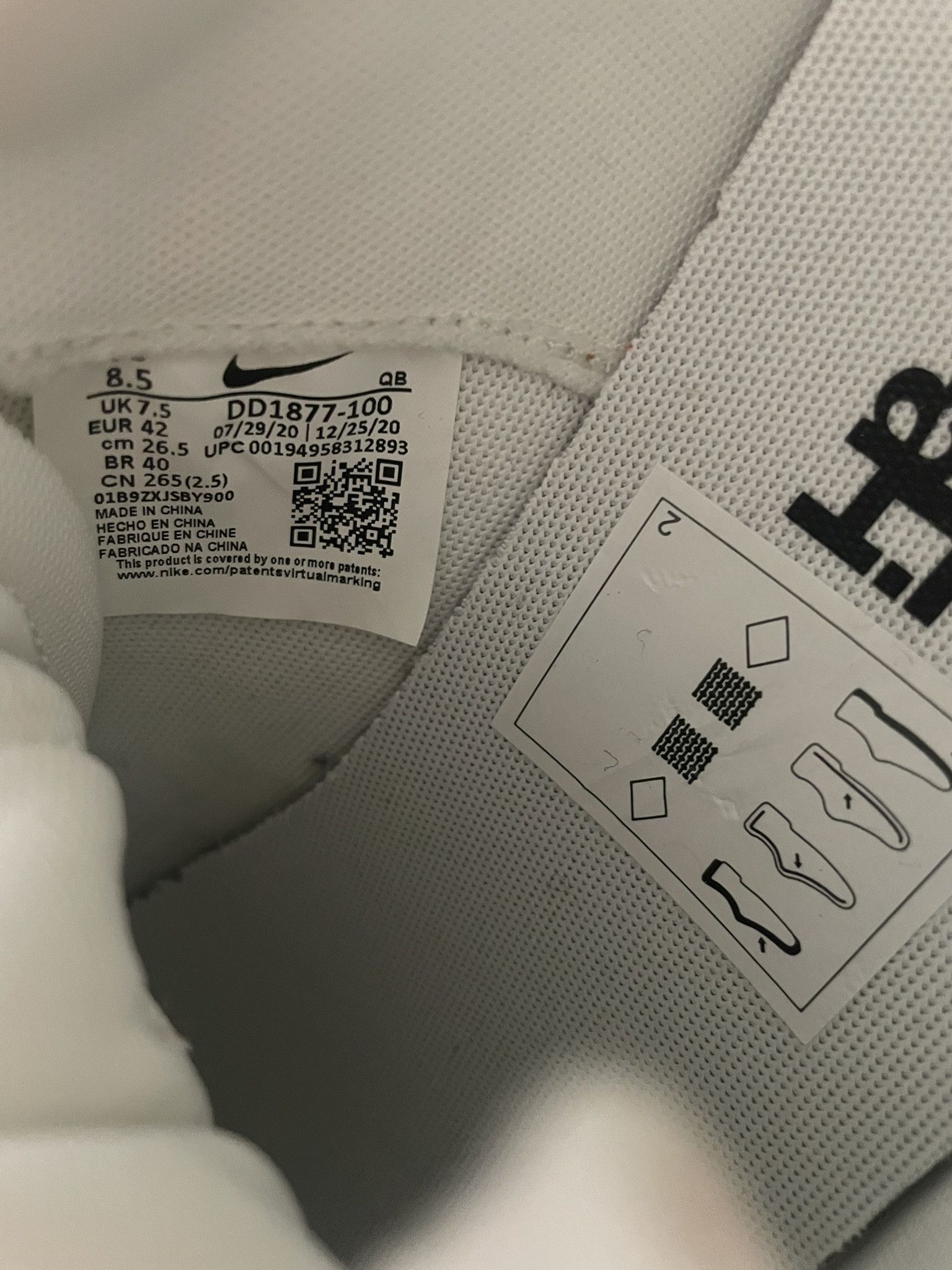 Nike Nike Blazer Low x Sacai Size US 9 / EU 42 - 12 Thumbnail