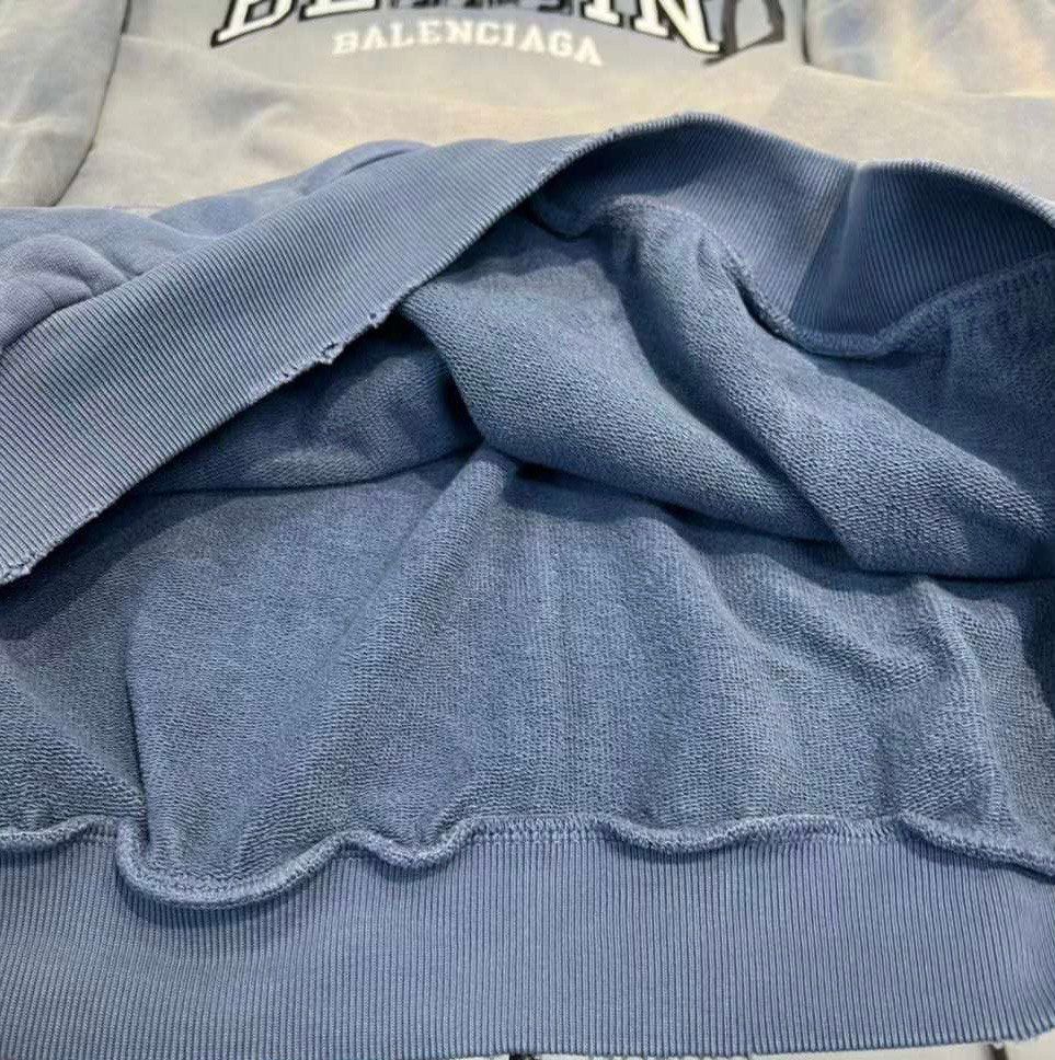 Balenciaga o1la1rc1a1224 Be Kind Round Hoodie in Blue/White Size US S / EU 44-46 / 1 - 7 Thumbnail